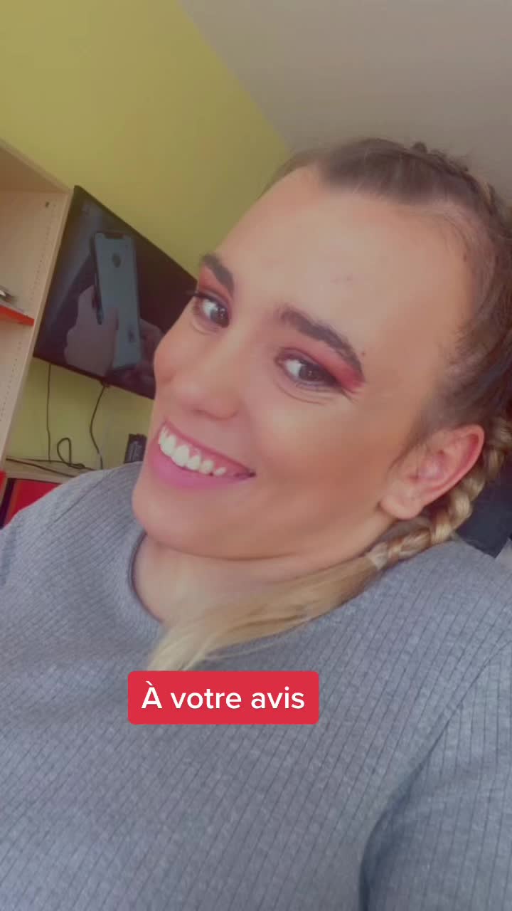 @Angèle