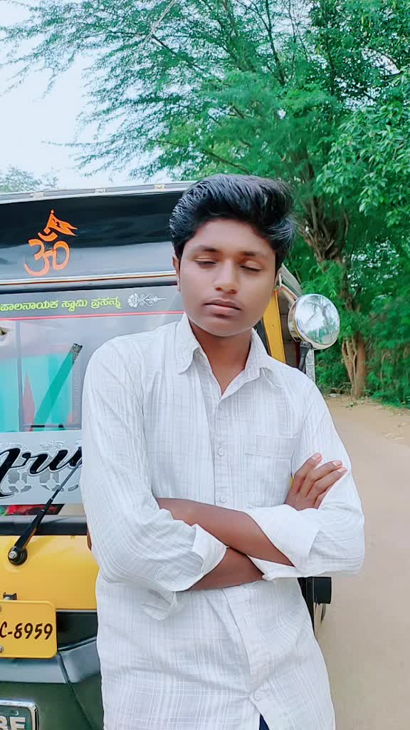 @Kaveendra T