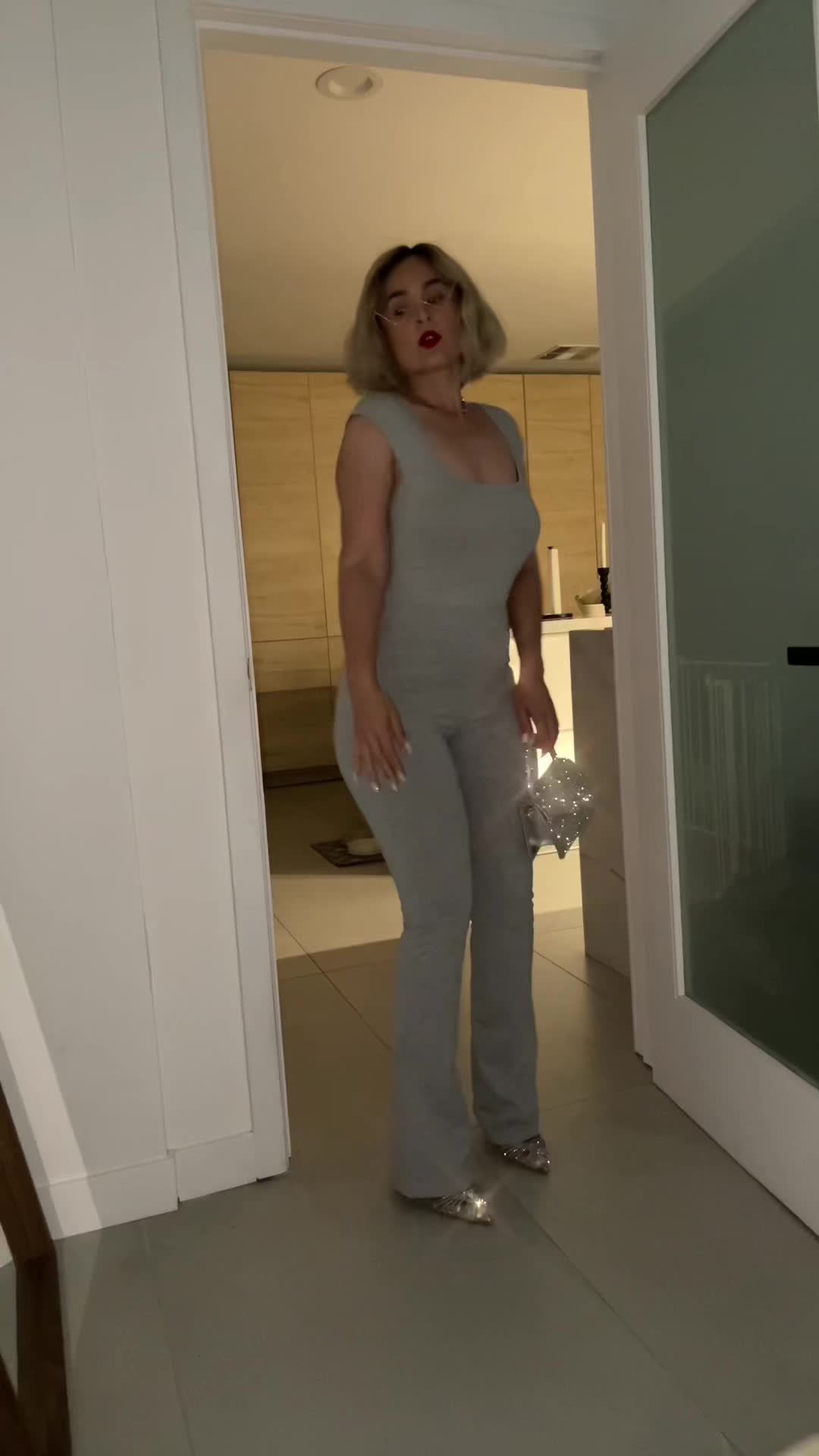 @Los Angeles Babes