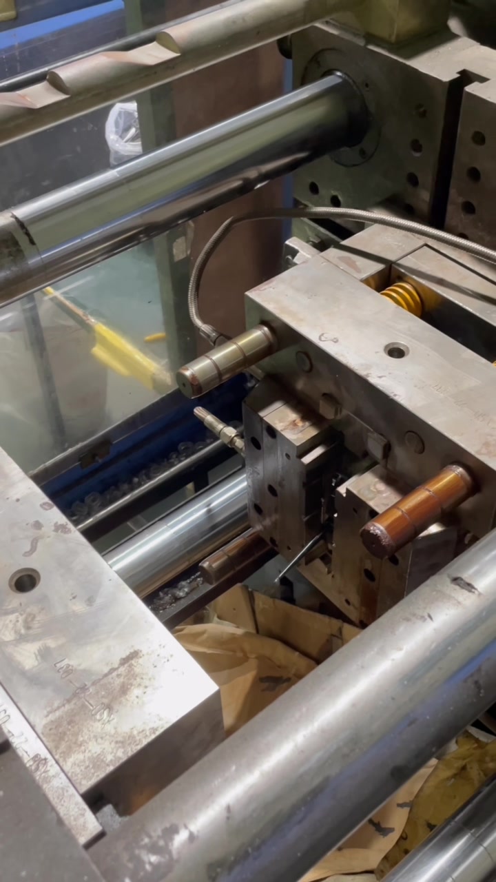 @Injection Mold Factory