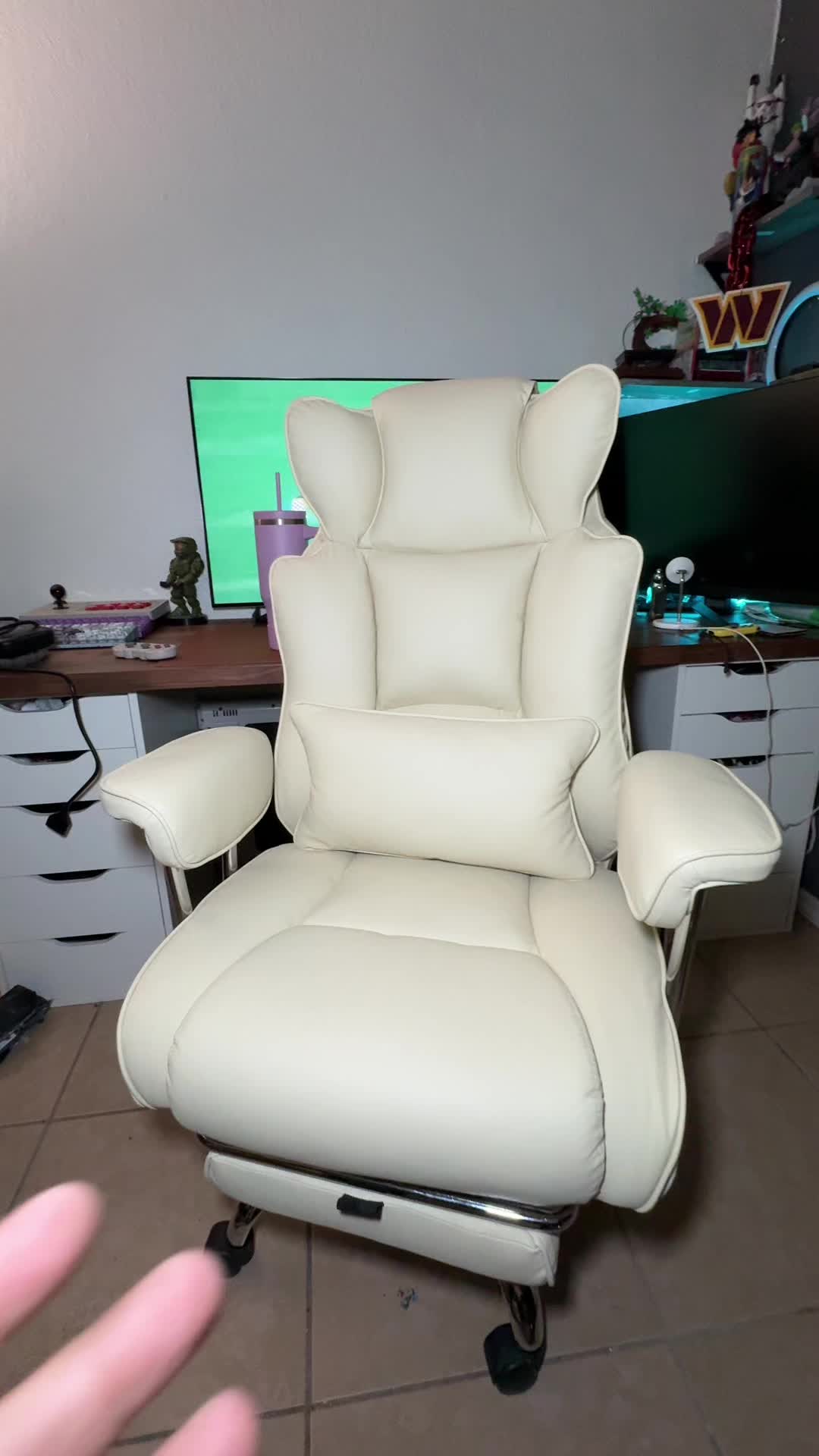 @ReviewsUnlocked