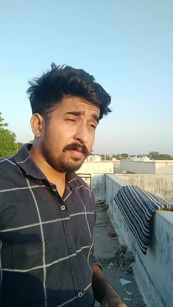 @AkshayTomy