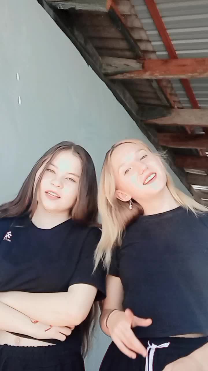 @viku_sik015