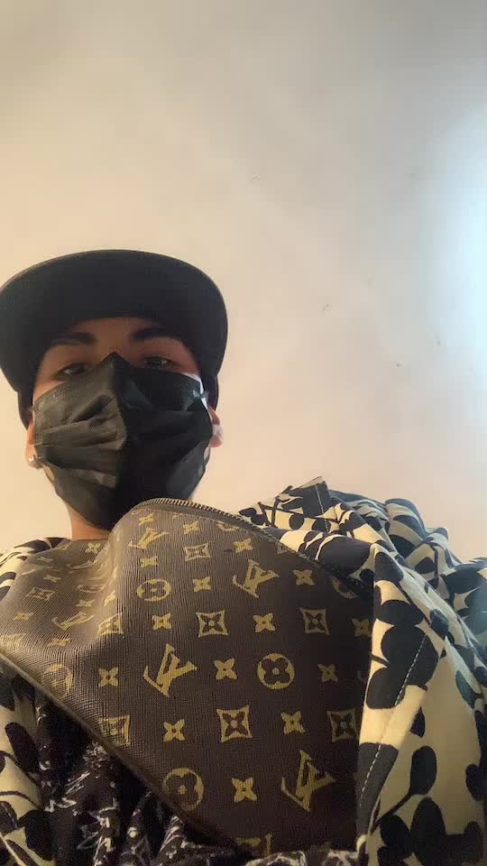 @Bakanito