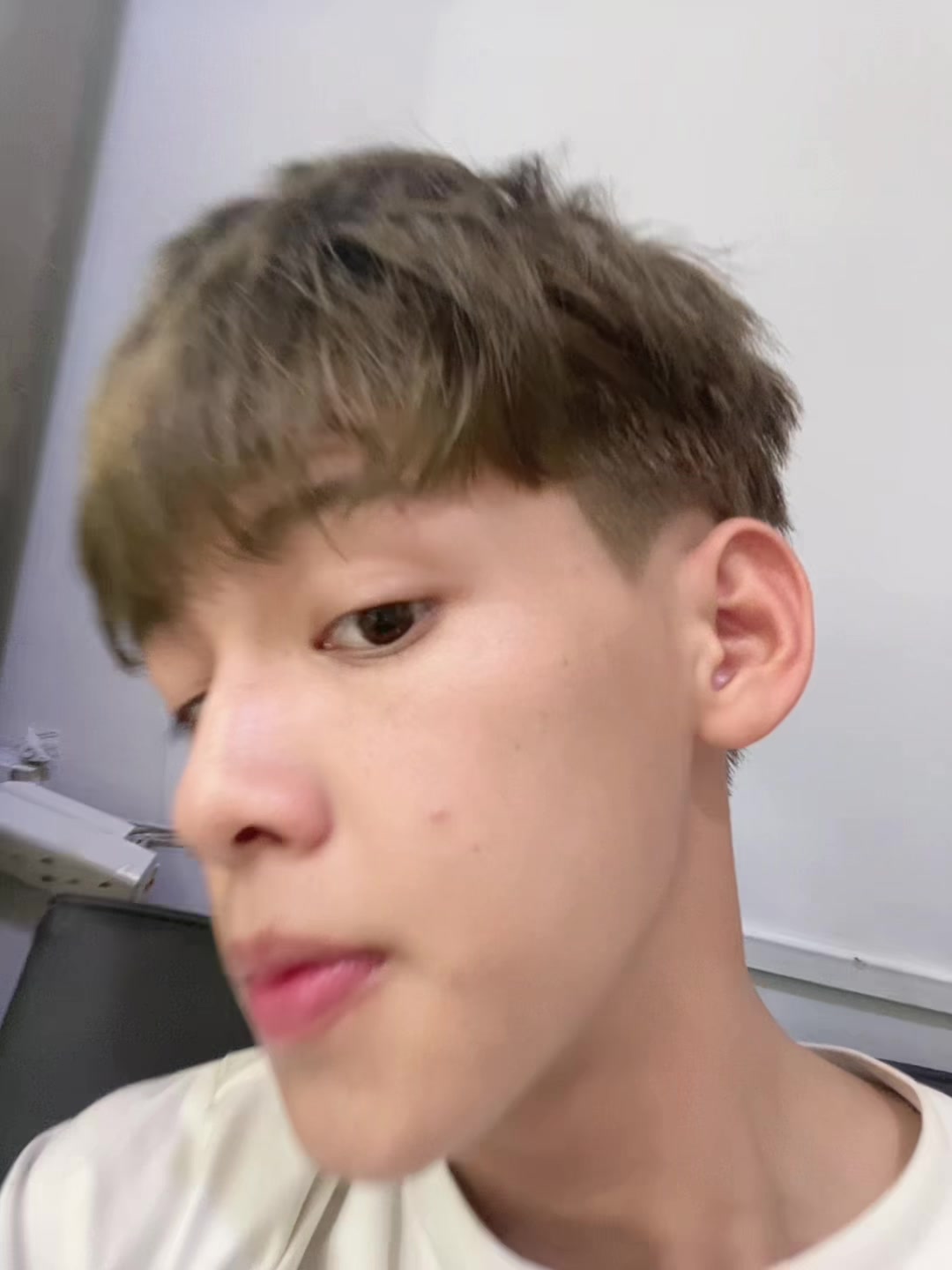 @Ng Ho&agrave;ng D. Bảo.