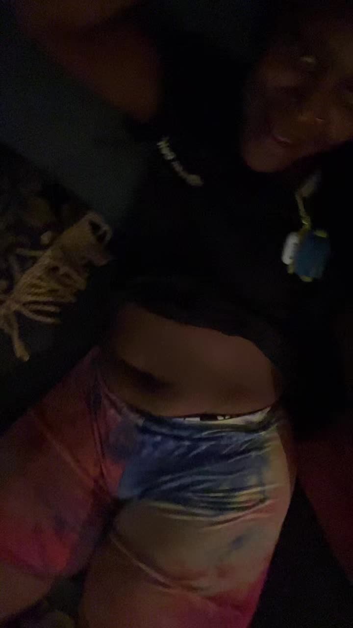 @Sw33tkisses32