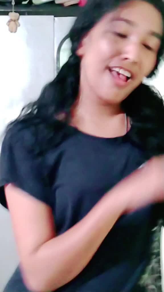 @എട്ടായിടെ😍ചുന്ദരി
