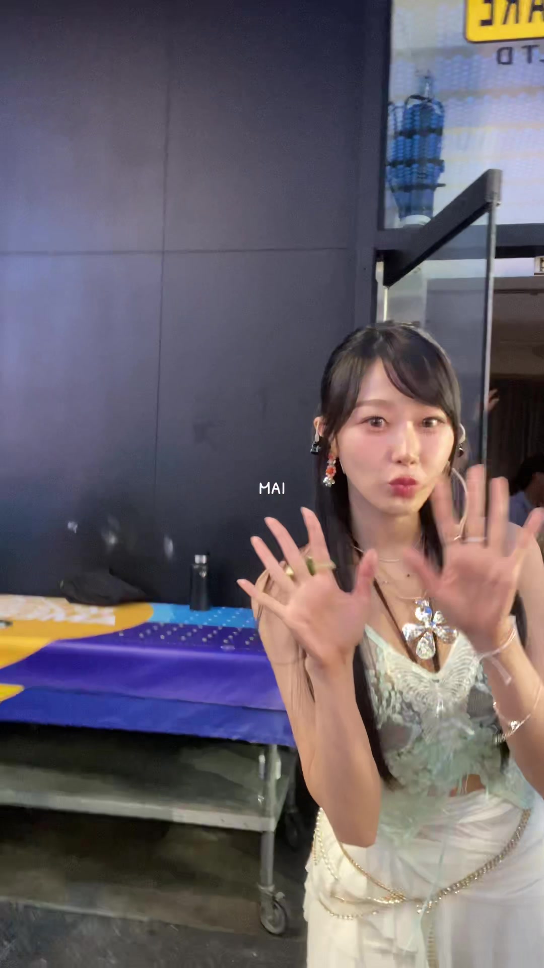@mai