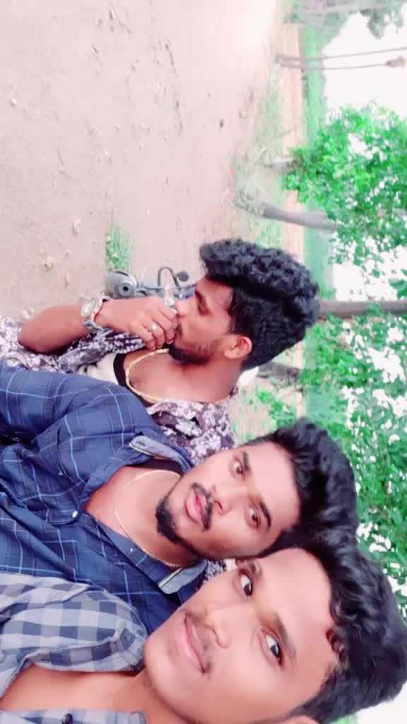 @kumaran_smiley_cruze