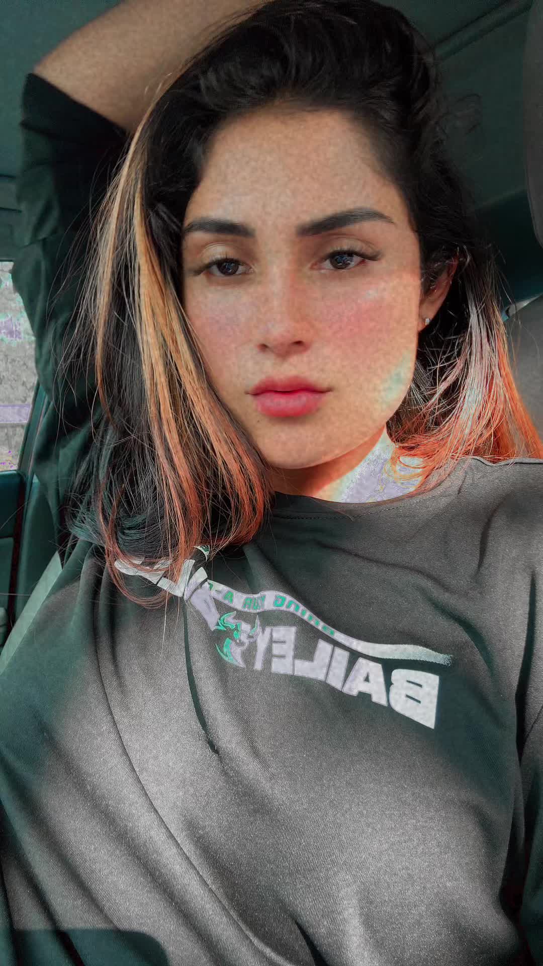 @andreeaj25