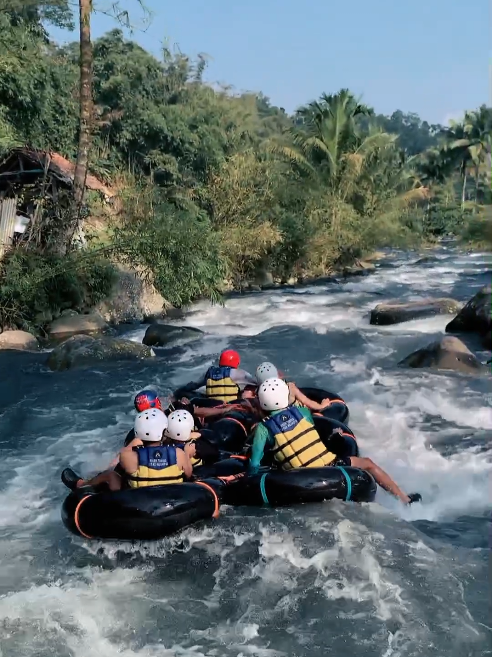@Wisata Alam Cadas Ngampar