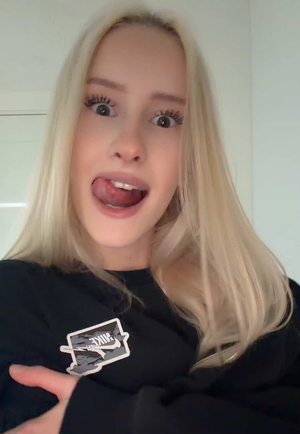 @tina ྀི