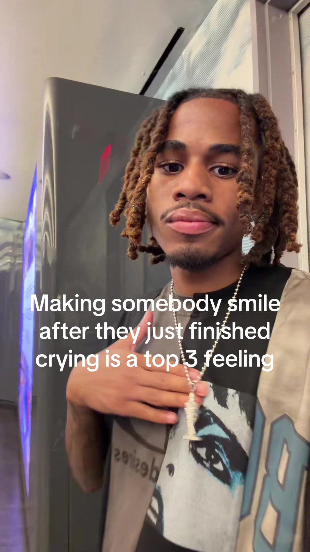 @…