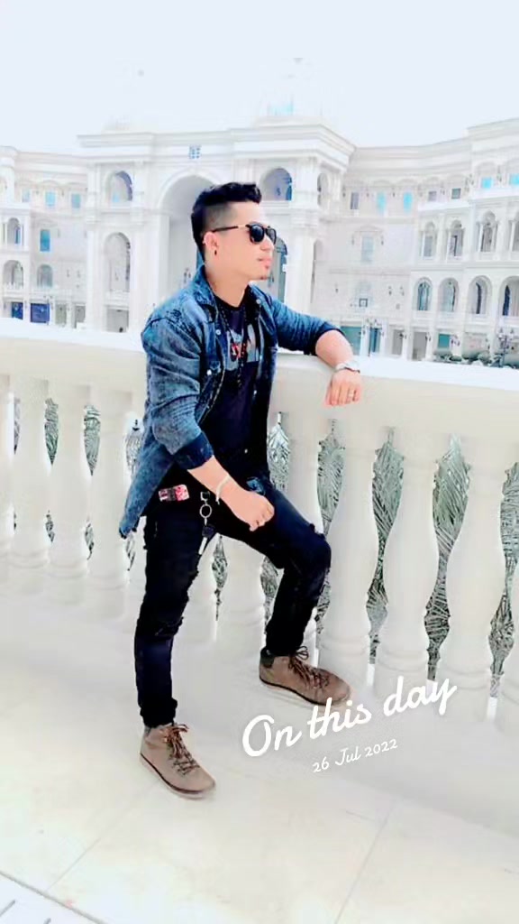 @🇶🇦KiNg_RuYeF_KhAN🇶🇦