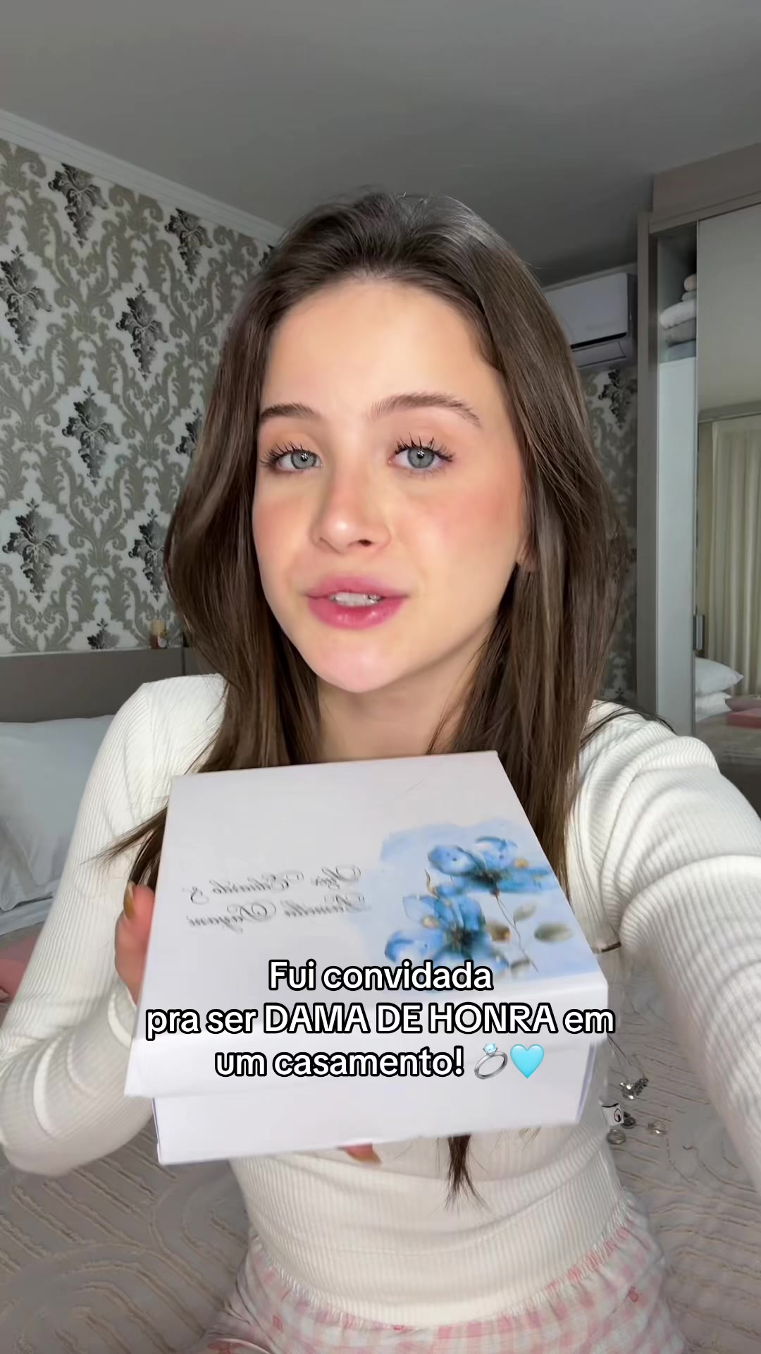 @Maria Emanuelly