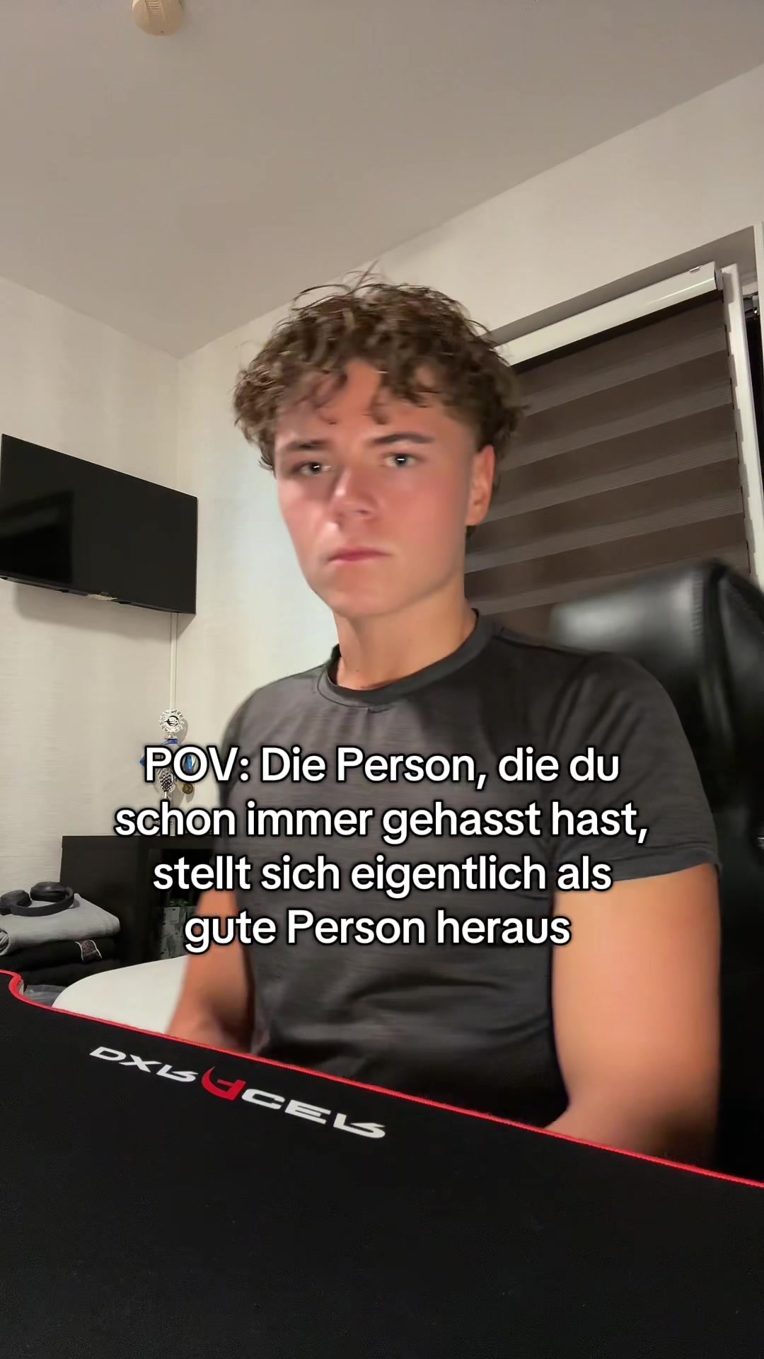 @Yvwes