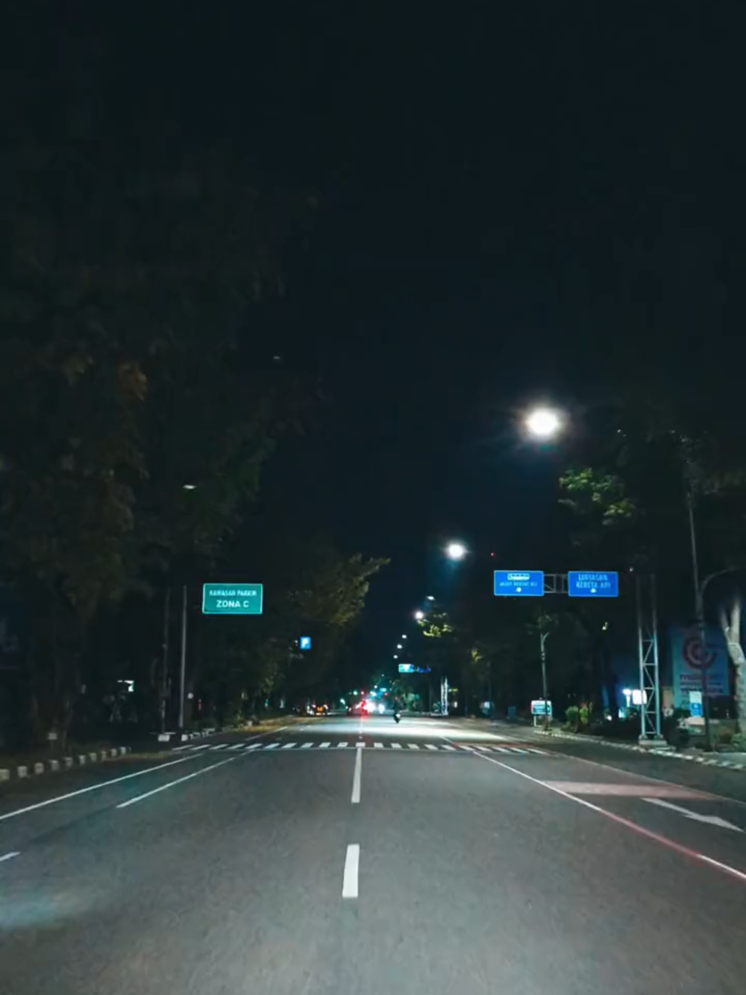 @𝘭𝘩𝘰 𝘭𝘩𝘢 𝘱𝘪𝘺𝘦 𝘭𝘰𝘰
