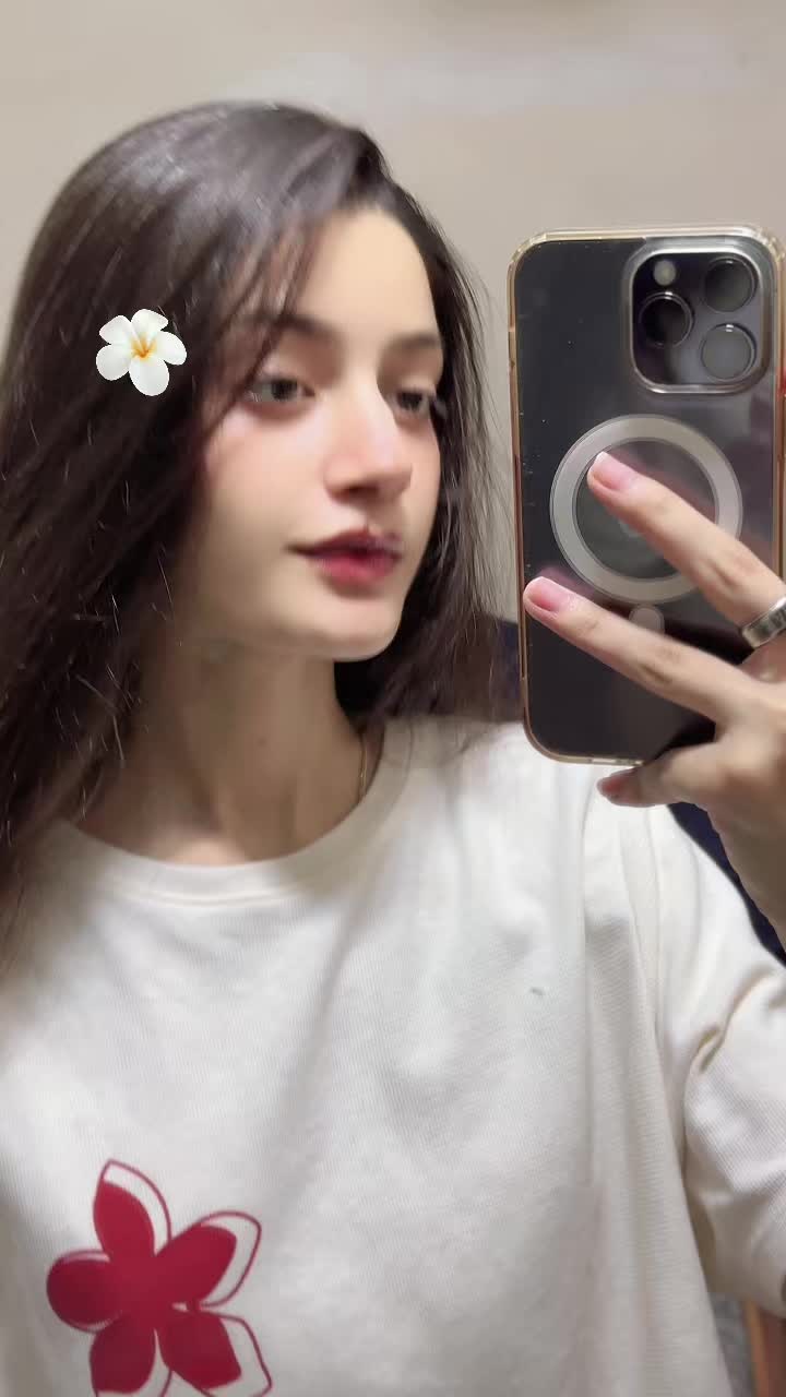 @علیشاء ملک 🦋