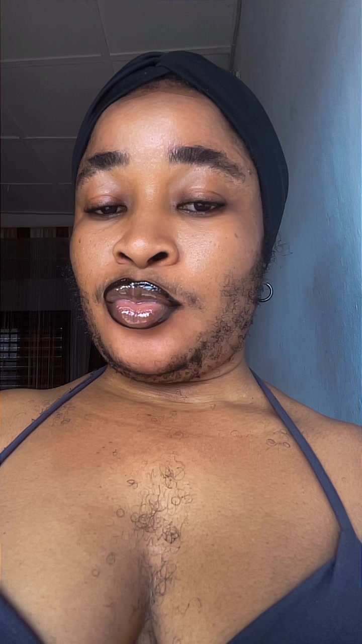 @Dat_hairygirl