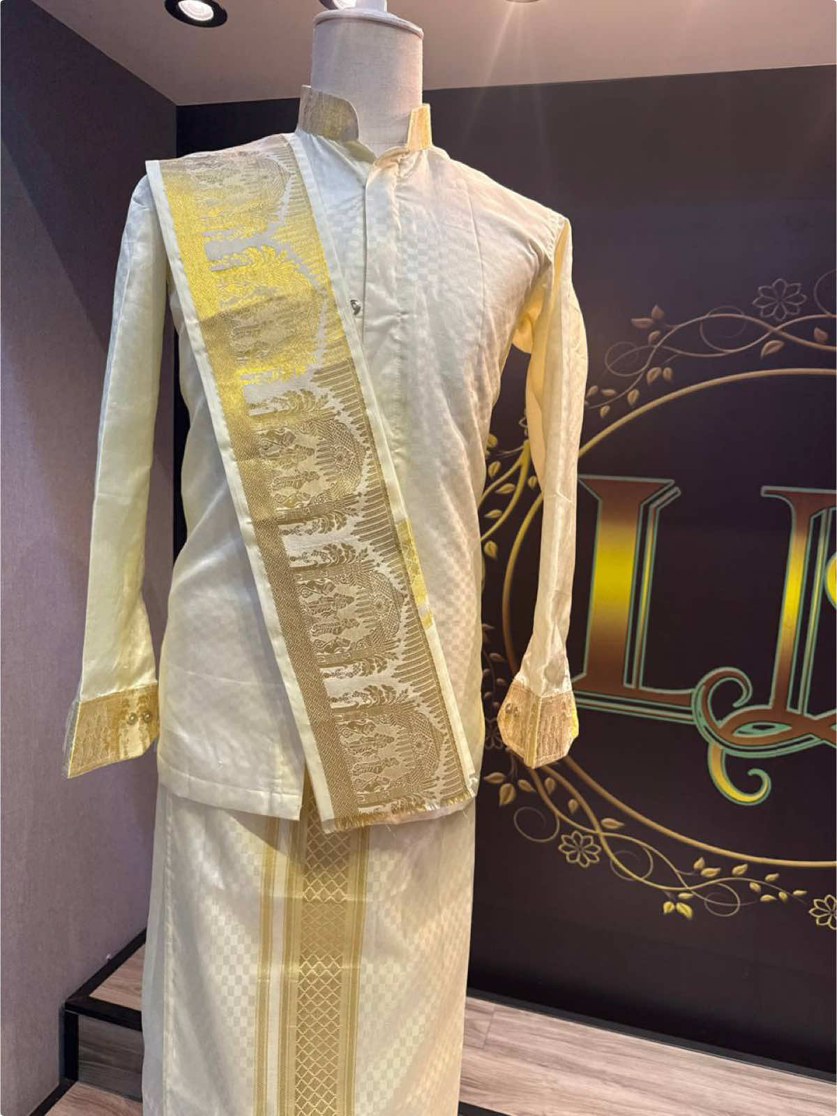 @Mens outfit Lezsha Boutique