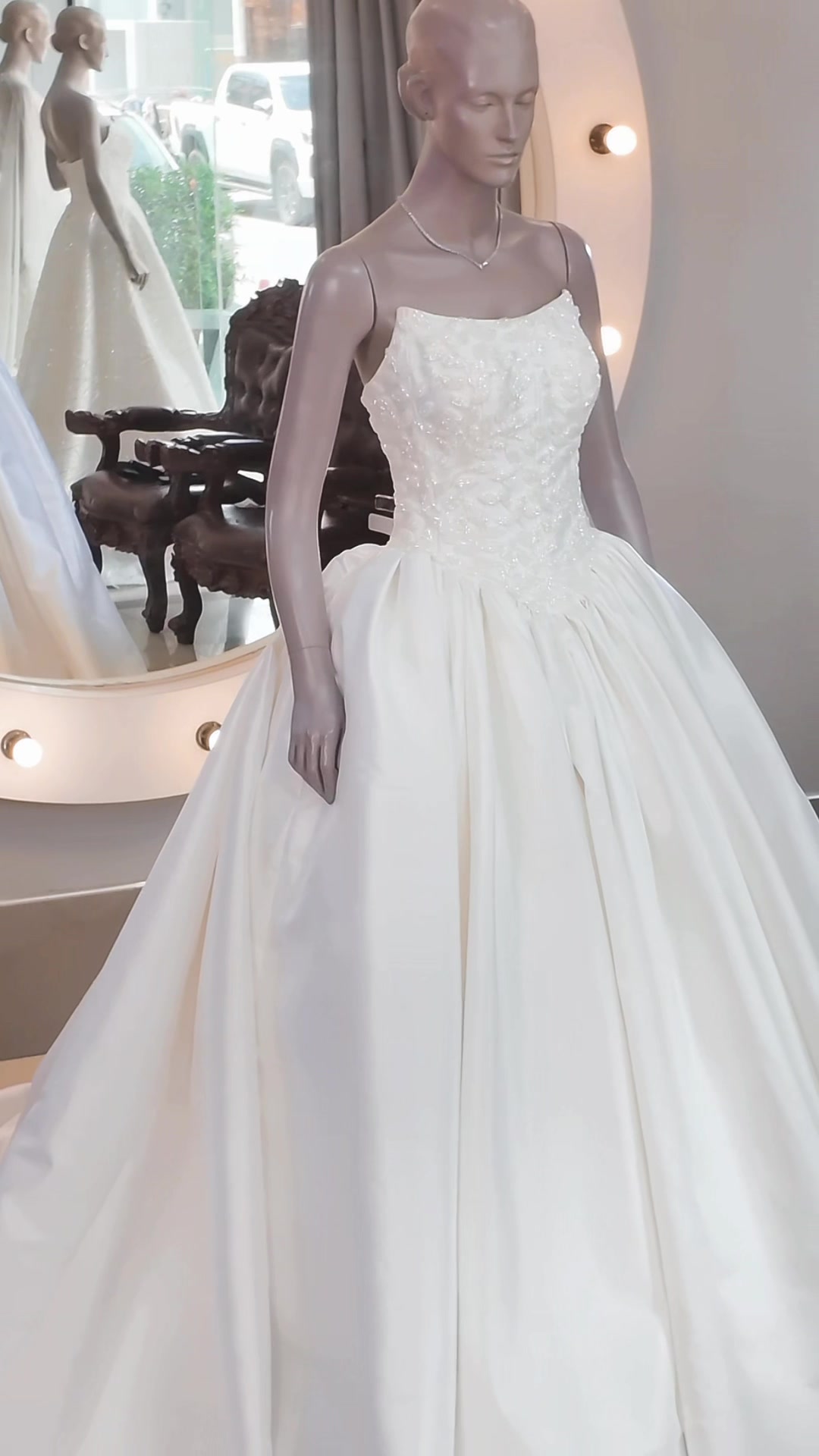 @THEBESTWEDDING