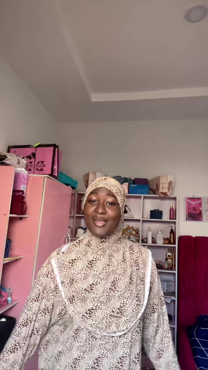 @FATHIAT🥳💯🌺🌸