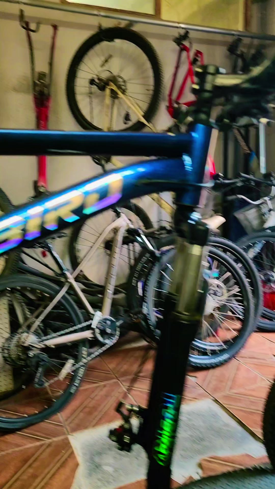 @El chico🫠misterioso??🚲