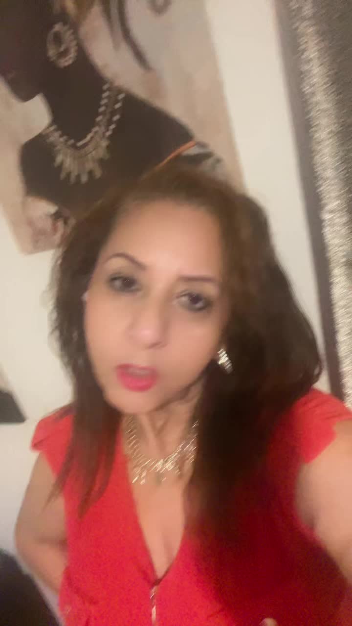 @elvia karime