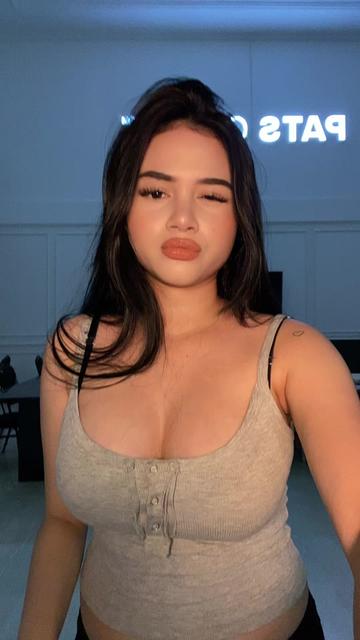 @wassuprachel 👀