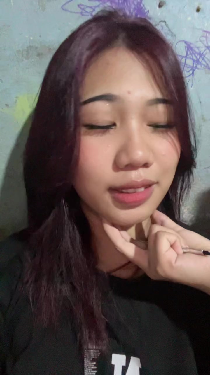 @Elsh🥀