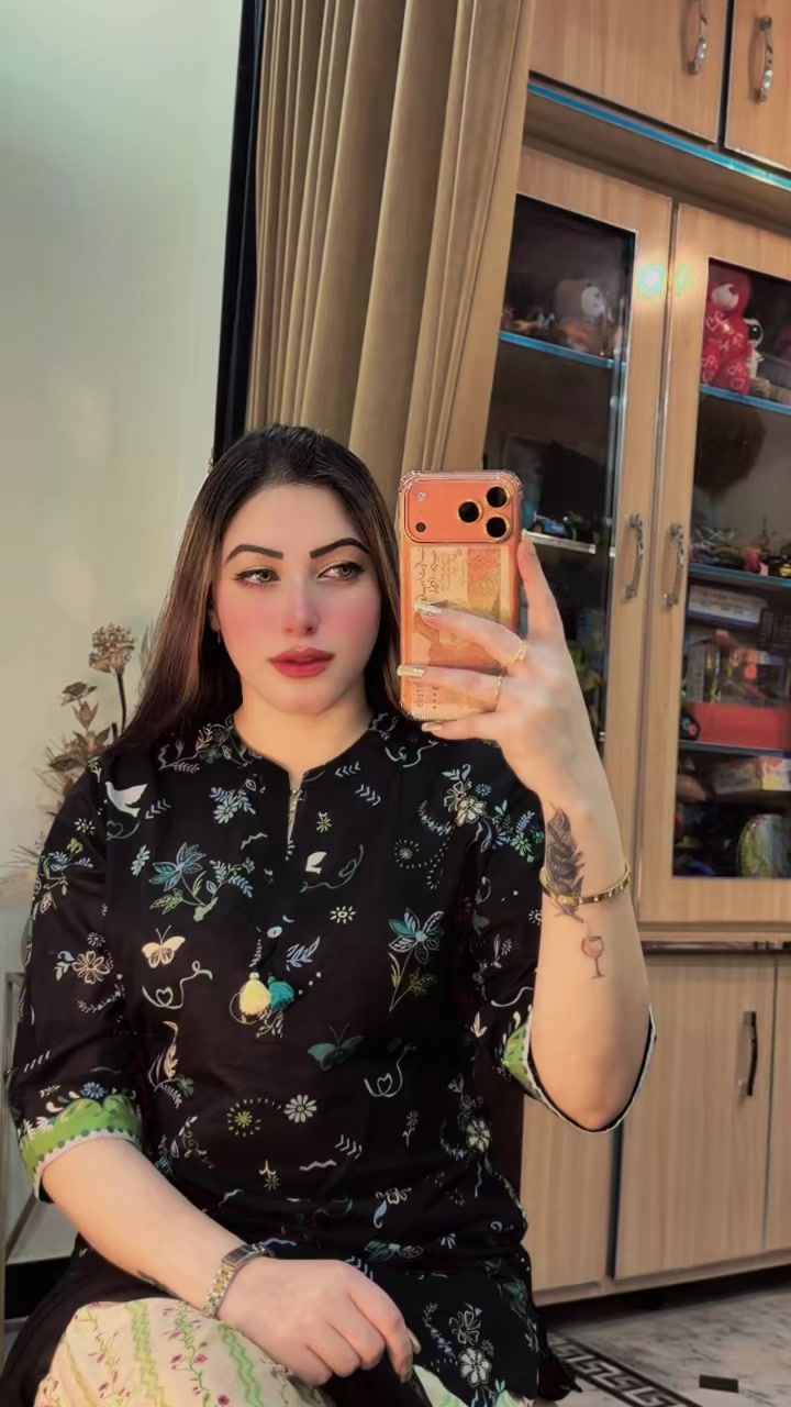 @Mahii khan