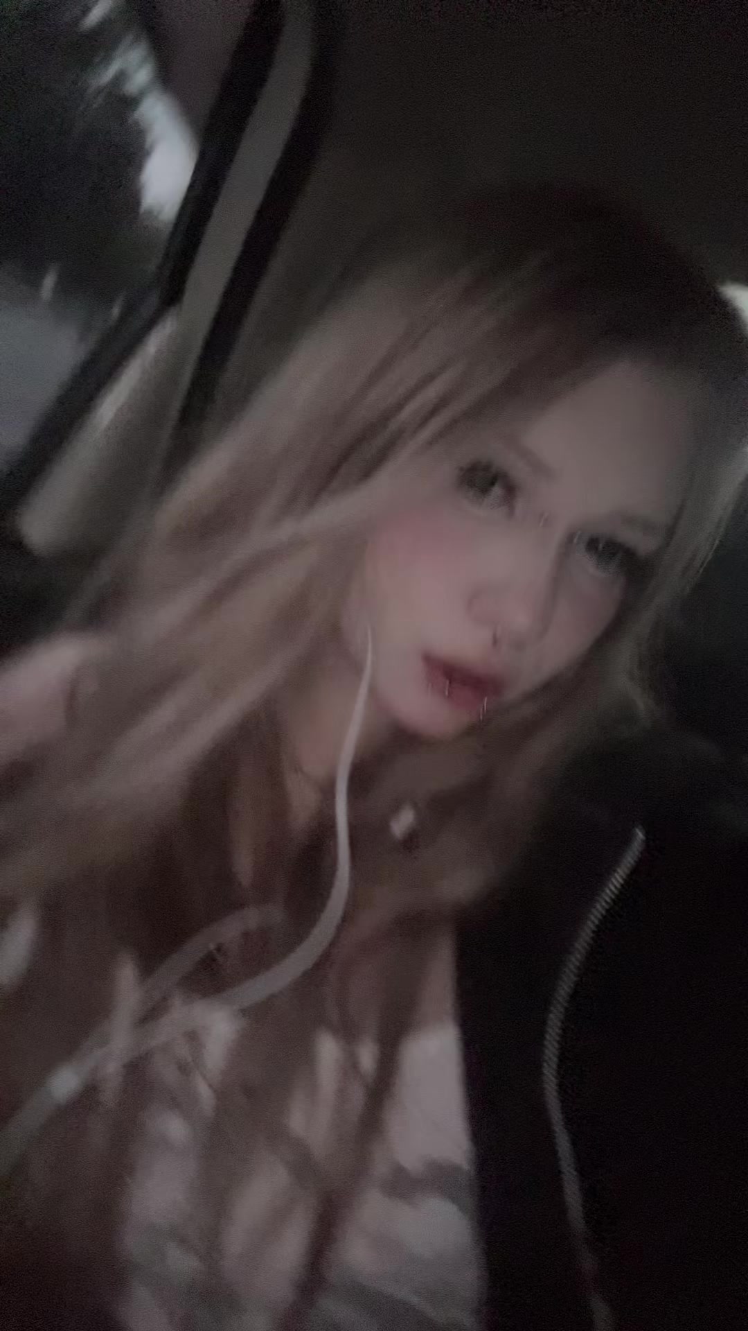 @лола <33