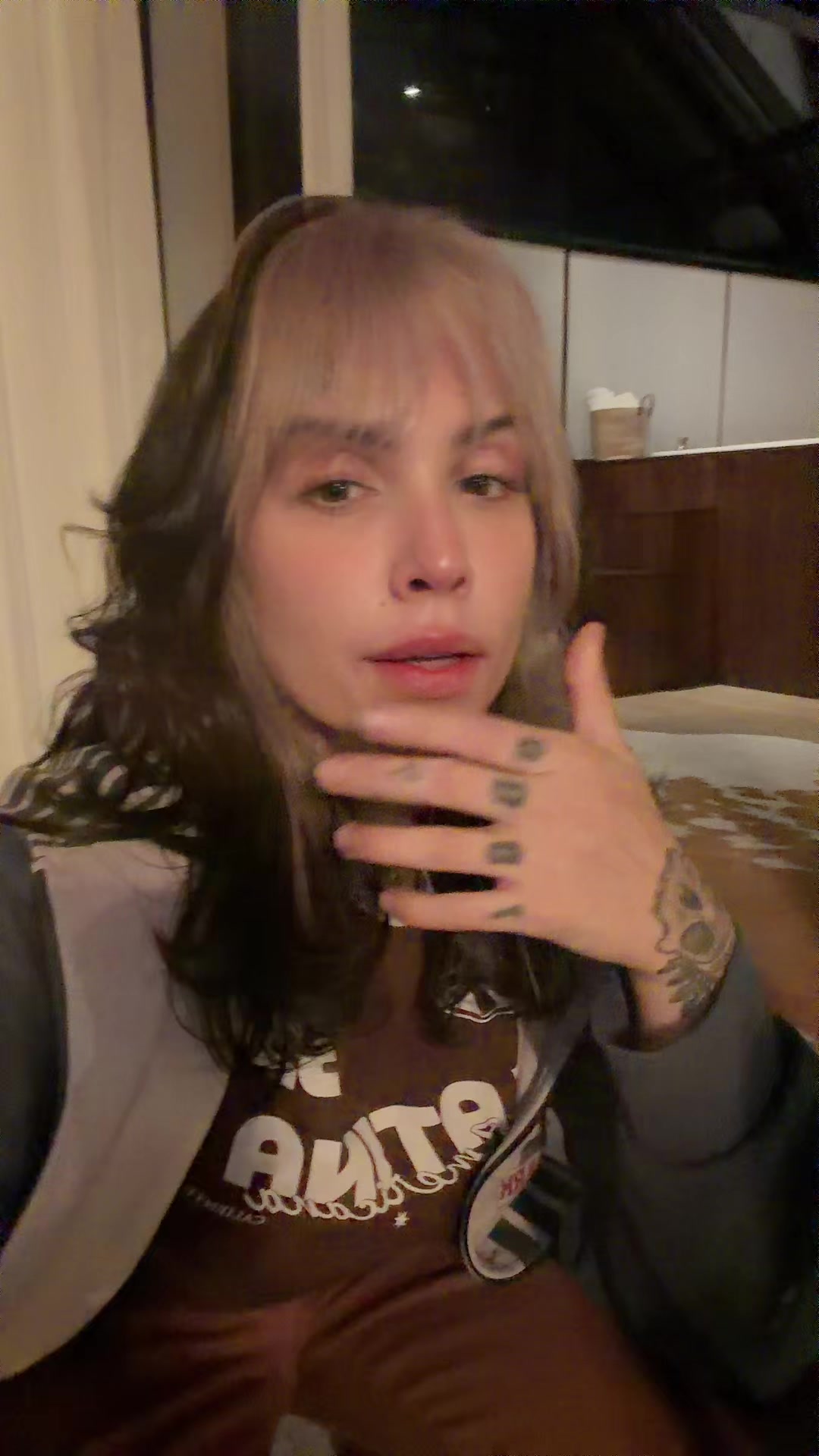 @Gabriela Lindner