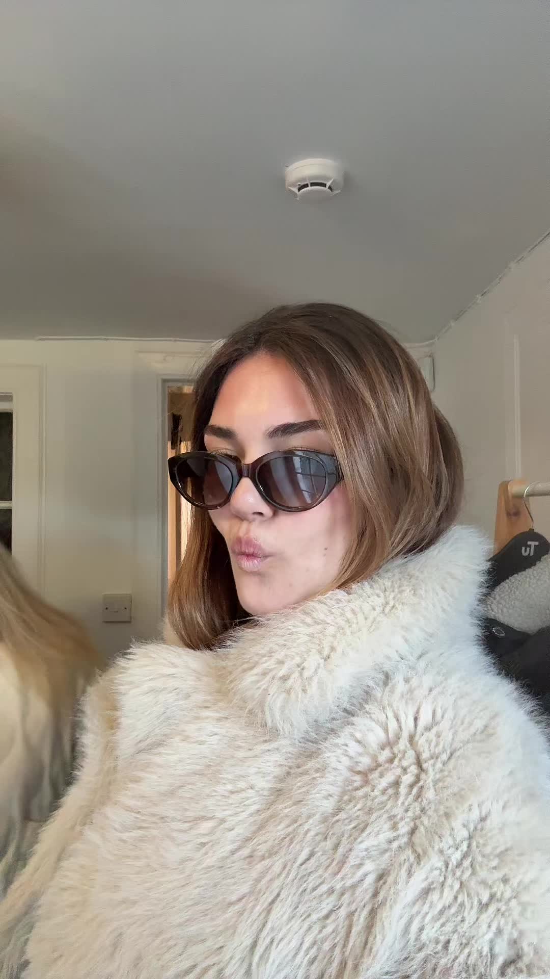 @rozwells_