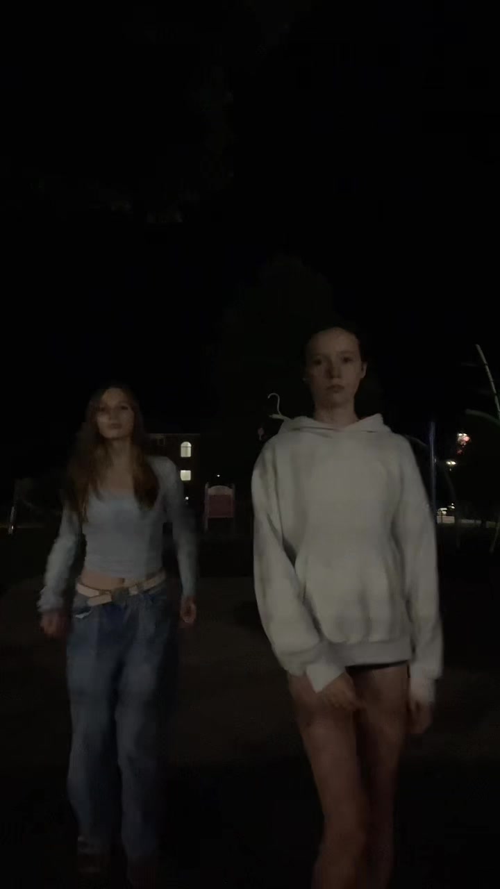 @𝓒𝓱𝓪𝓻𝓵𝓮𝓲𝓰𝓱