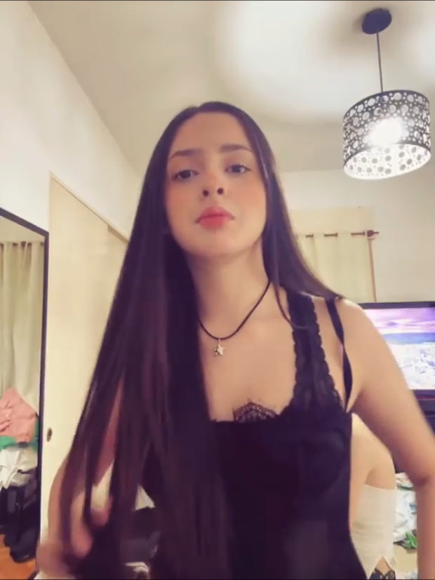 @Evuu