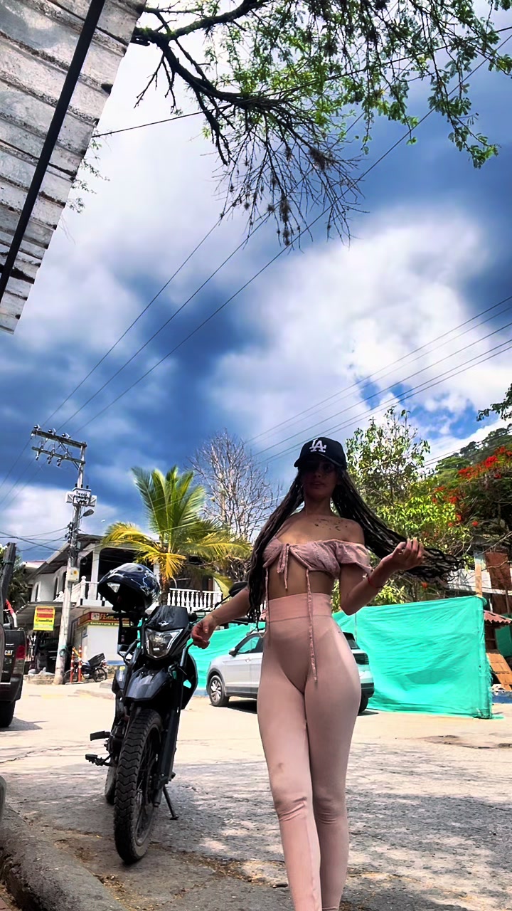 @Mairarey01