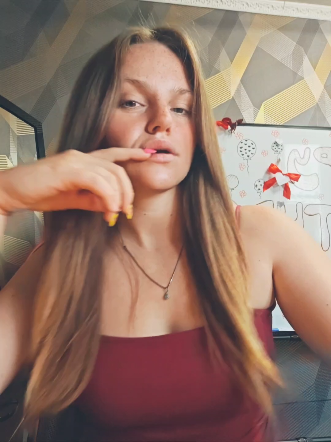 @Ritok🍍💜
