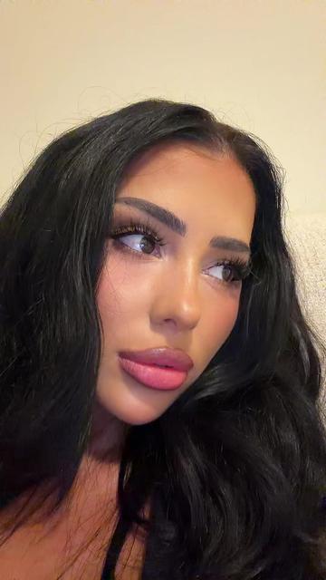@DANIELA