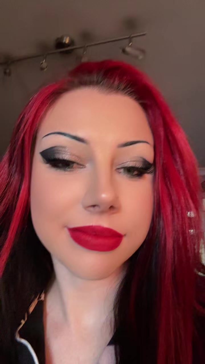 @Elle Venom