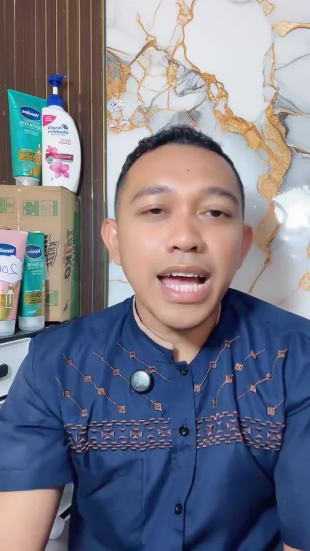 @akhsant