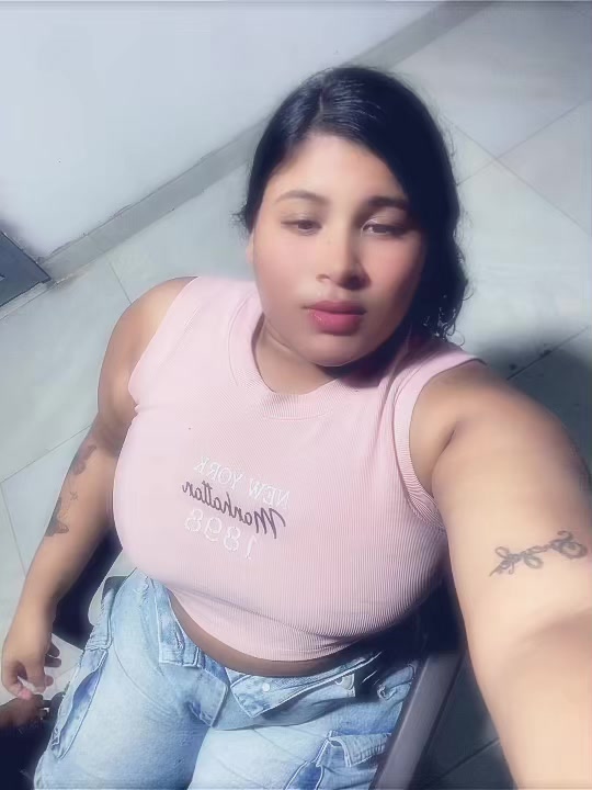 @🐷🌸