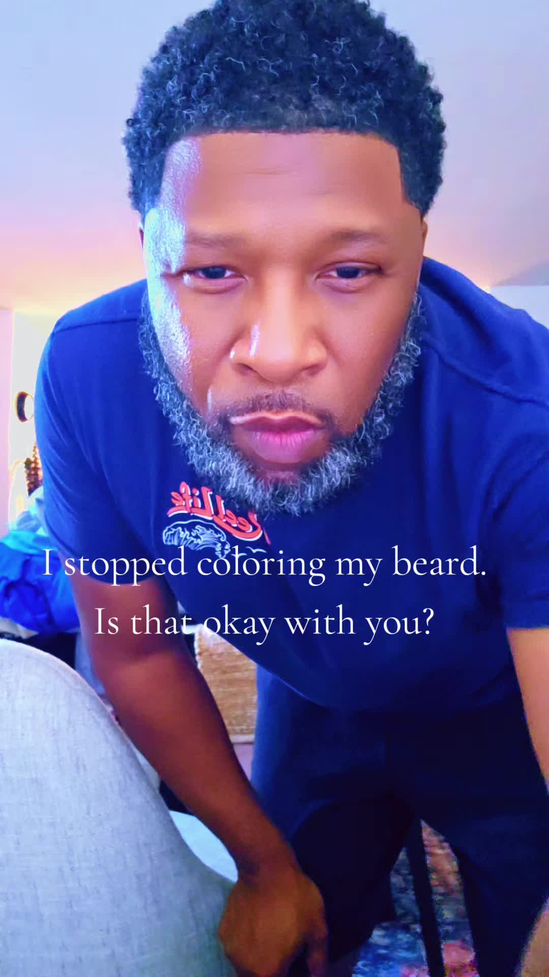 @Sirloveintheroom*