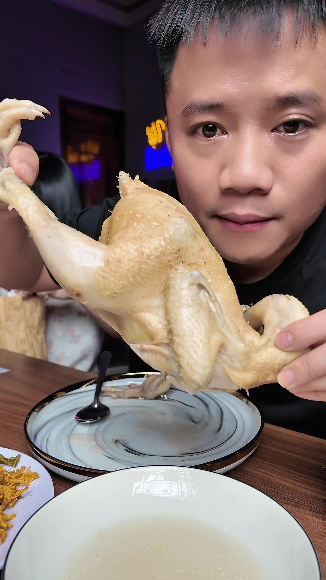 @Nguyễn Văn Hậu (Hậu Troll)