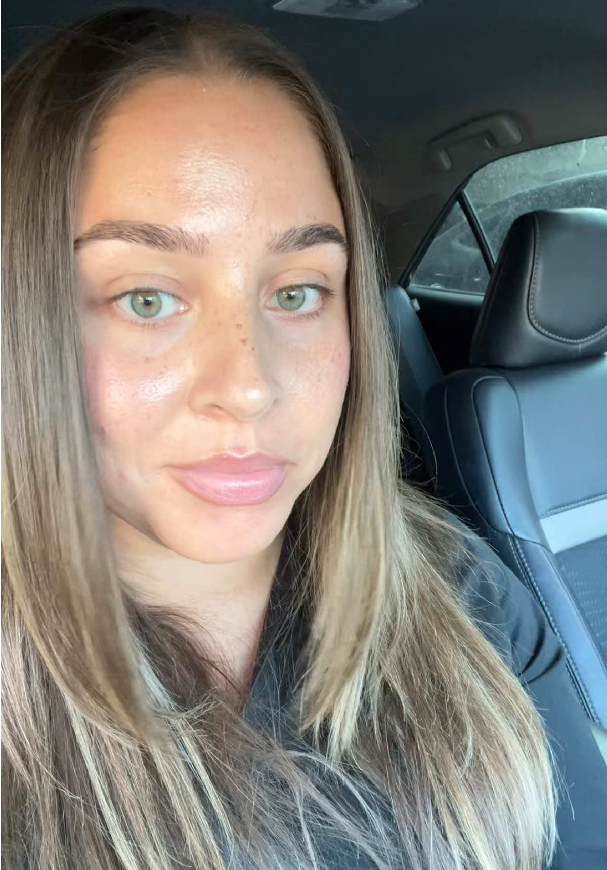 @zoefromtheinternet