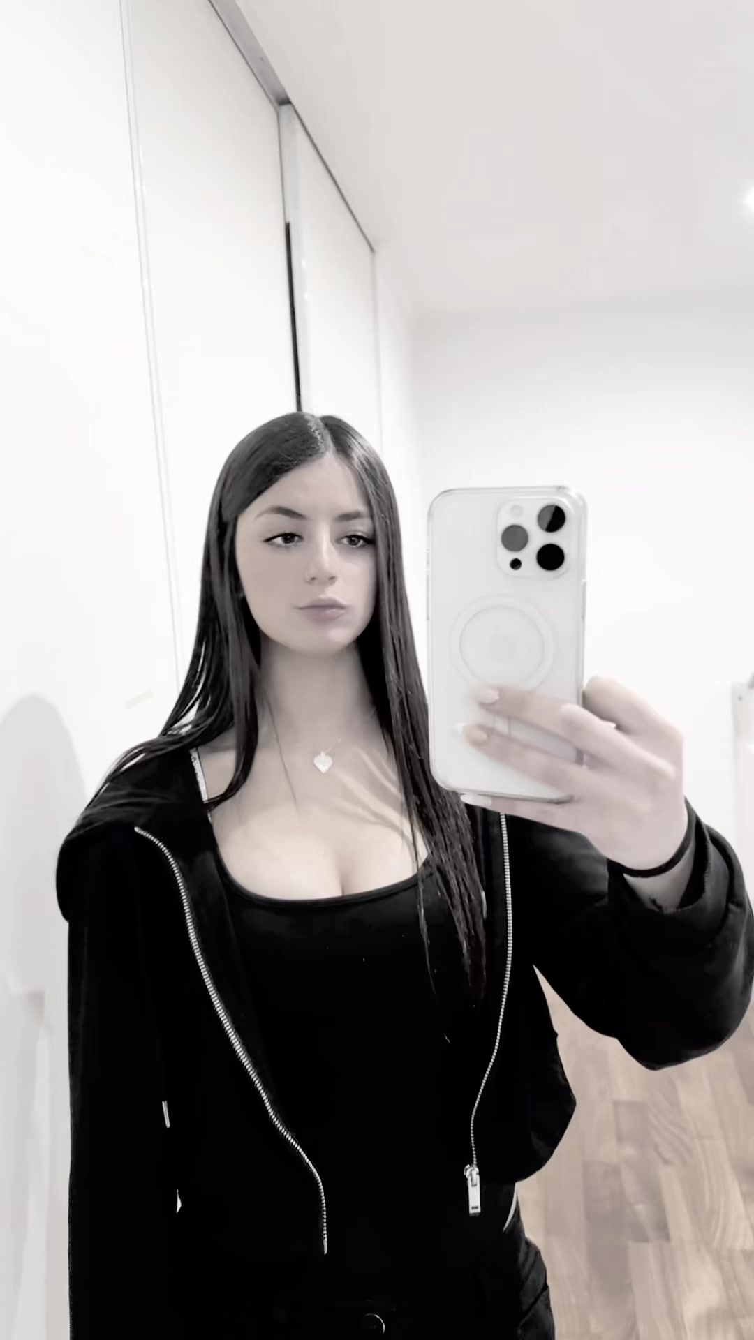 @Sofii