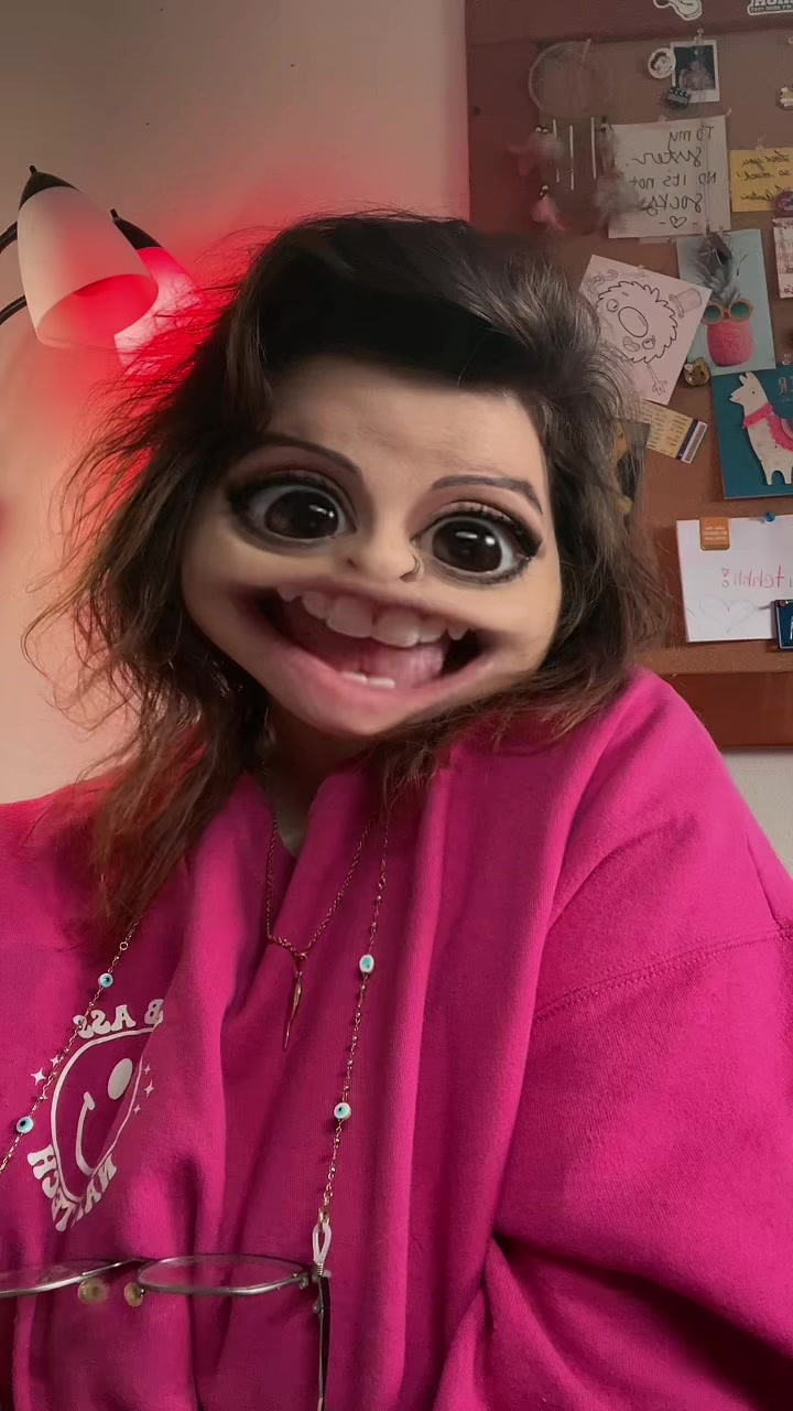 @Dee_fineapple