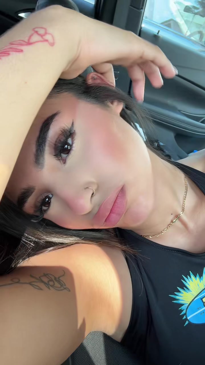 @Emiliaaa