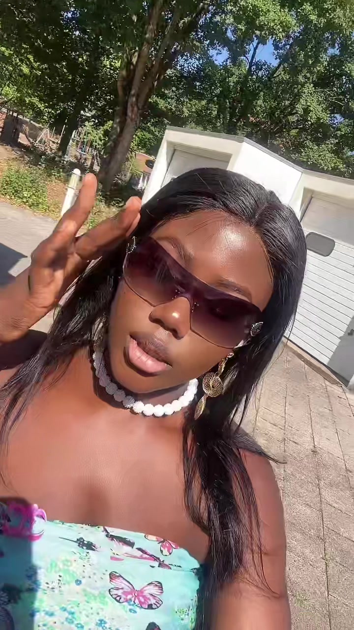 @Rosy stella🇨🇲🇩🇪