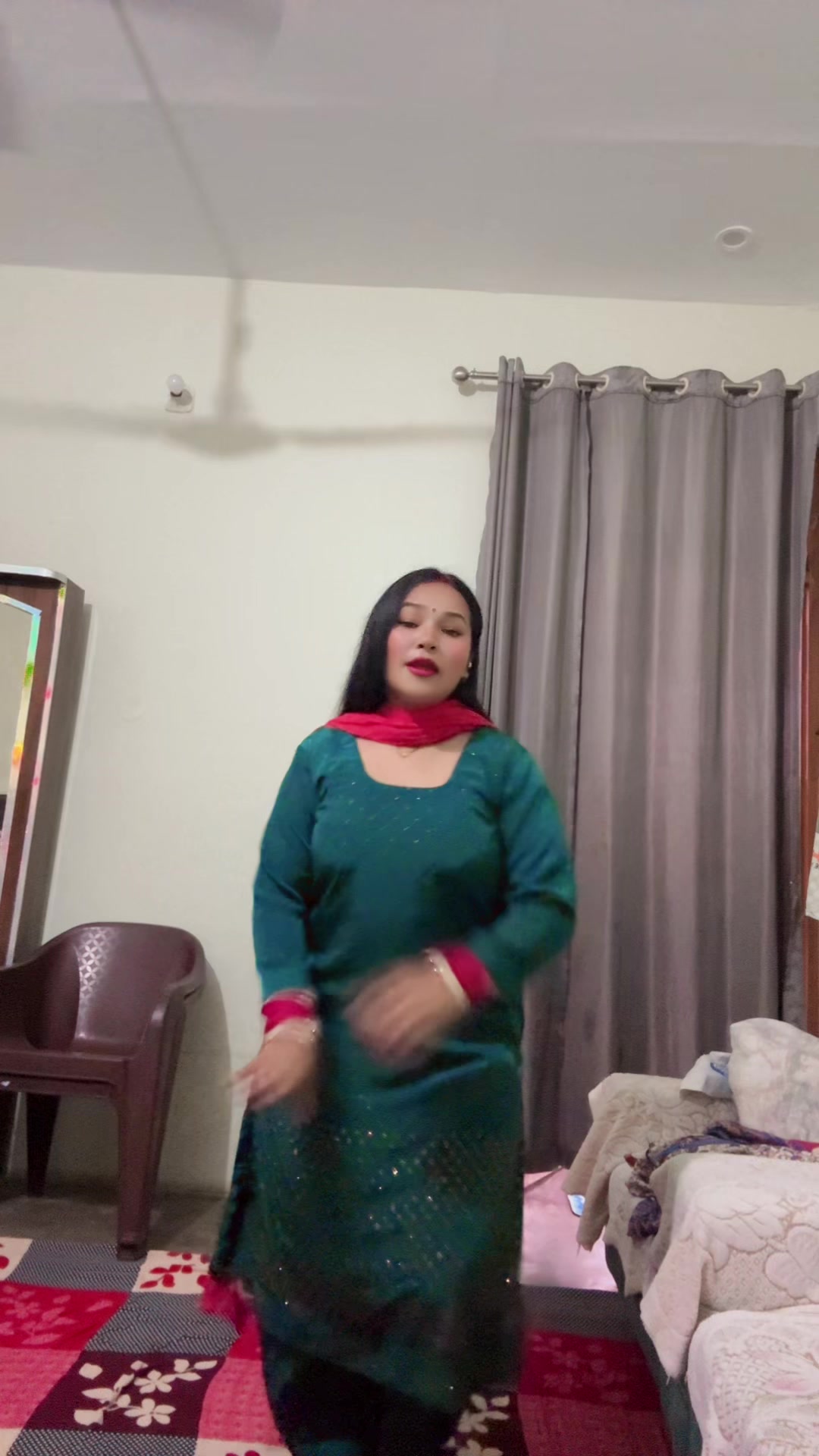 @strong girl 🫰 love you Mom 🤱